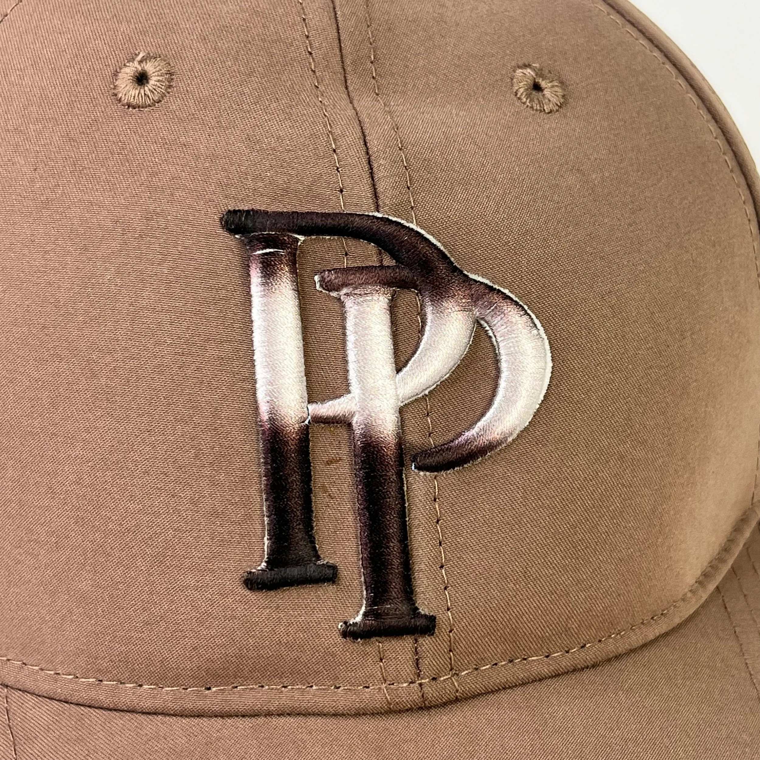Audemars Piguet x TaylorMade White Performance Golf Cap – One Size